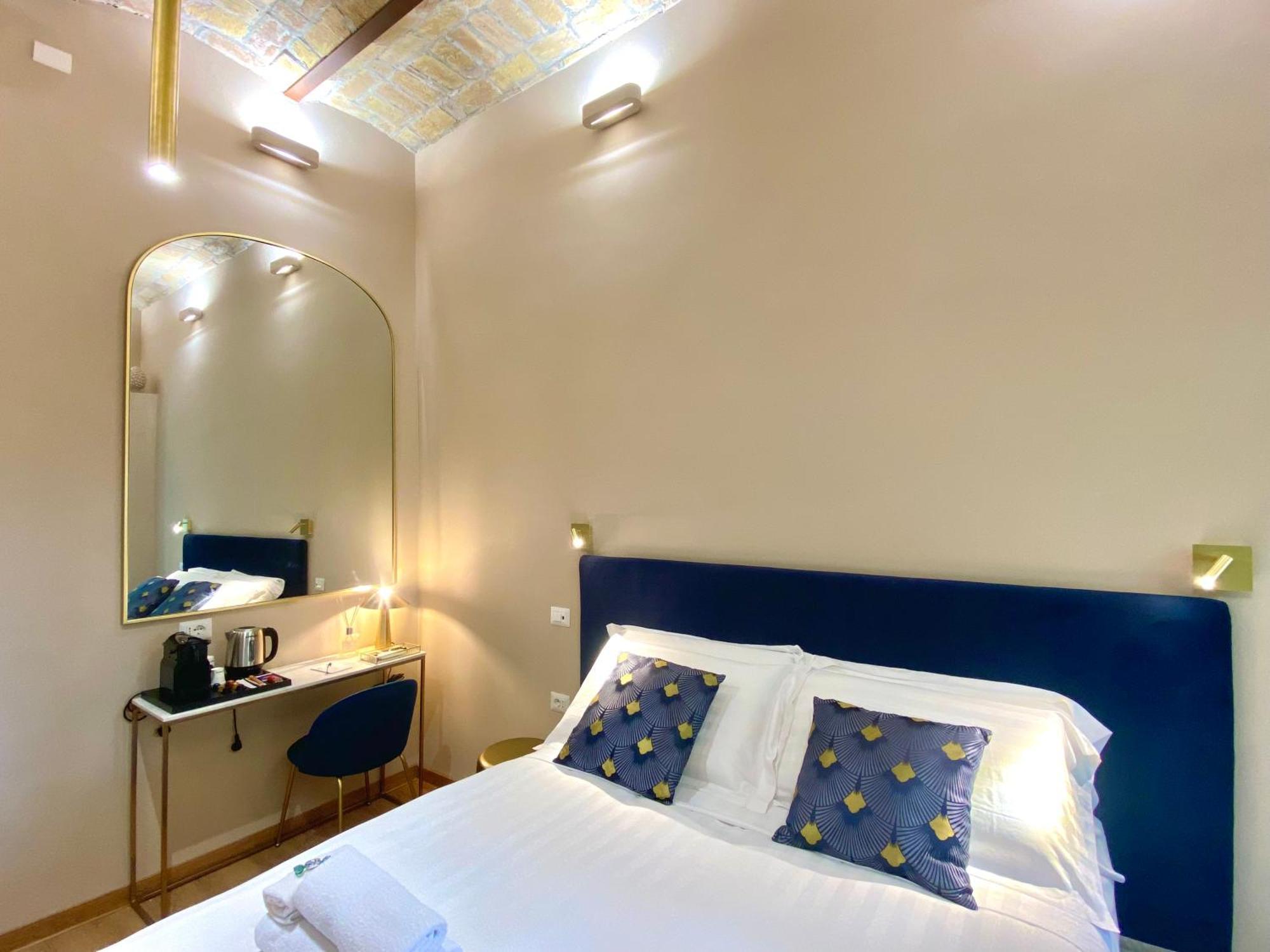 Queen Of Rome Luxury Rooms Extérieur photo
