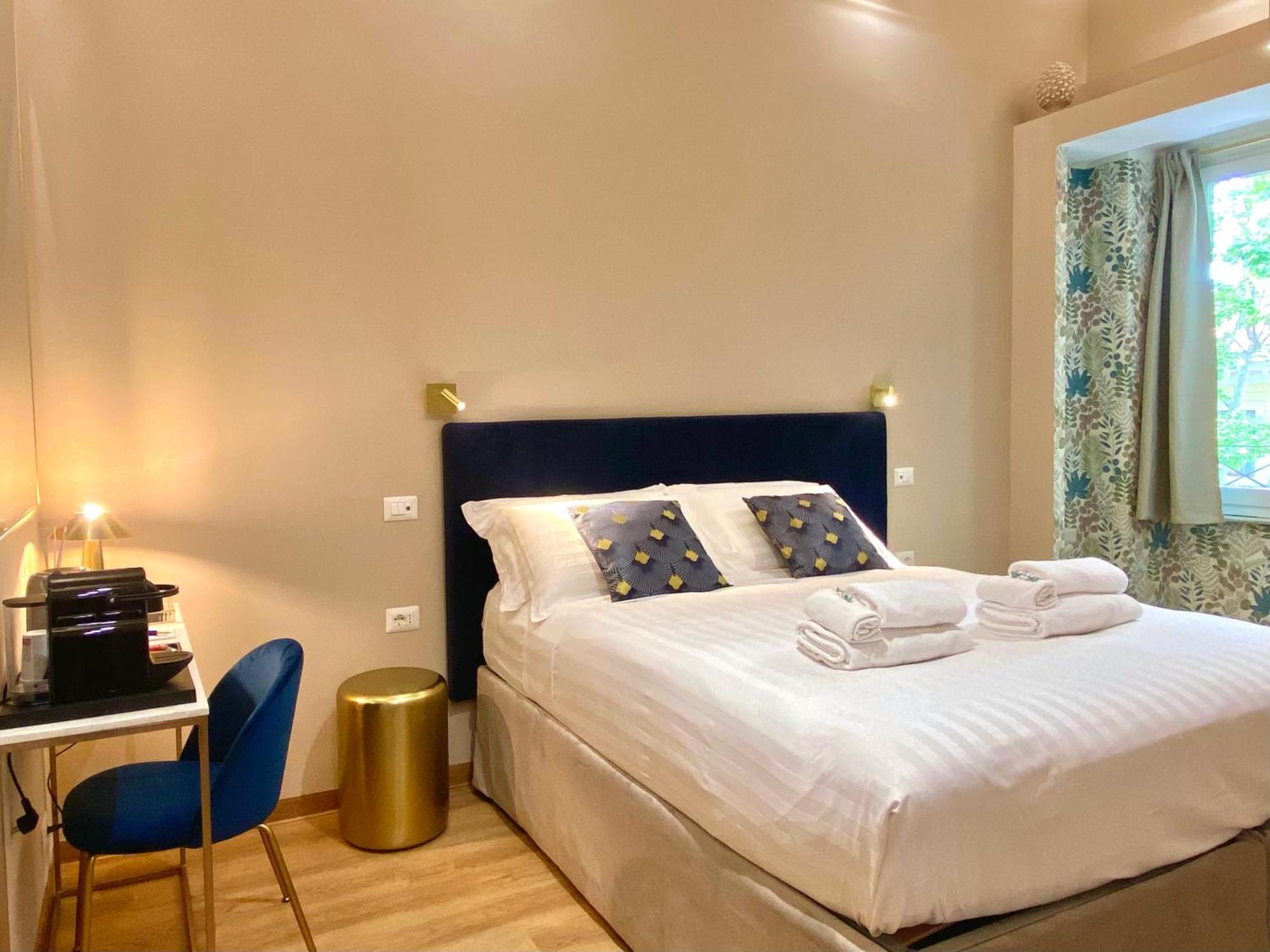 Queen Of Rome Luxury Rooms Extérieur photo