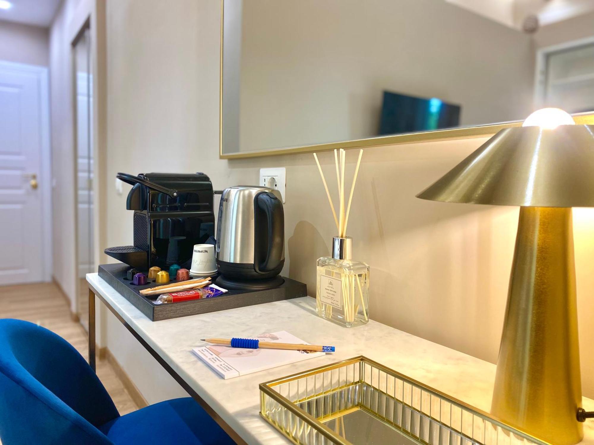 Queen Of Rome Luxury Rooms Extérieur photo