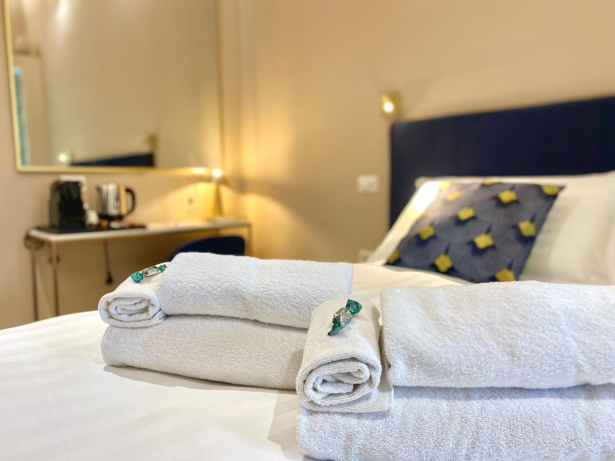 Queen Of Rome Luxury Rooms Extérieur photo