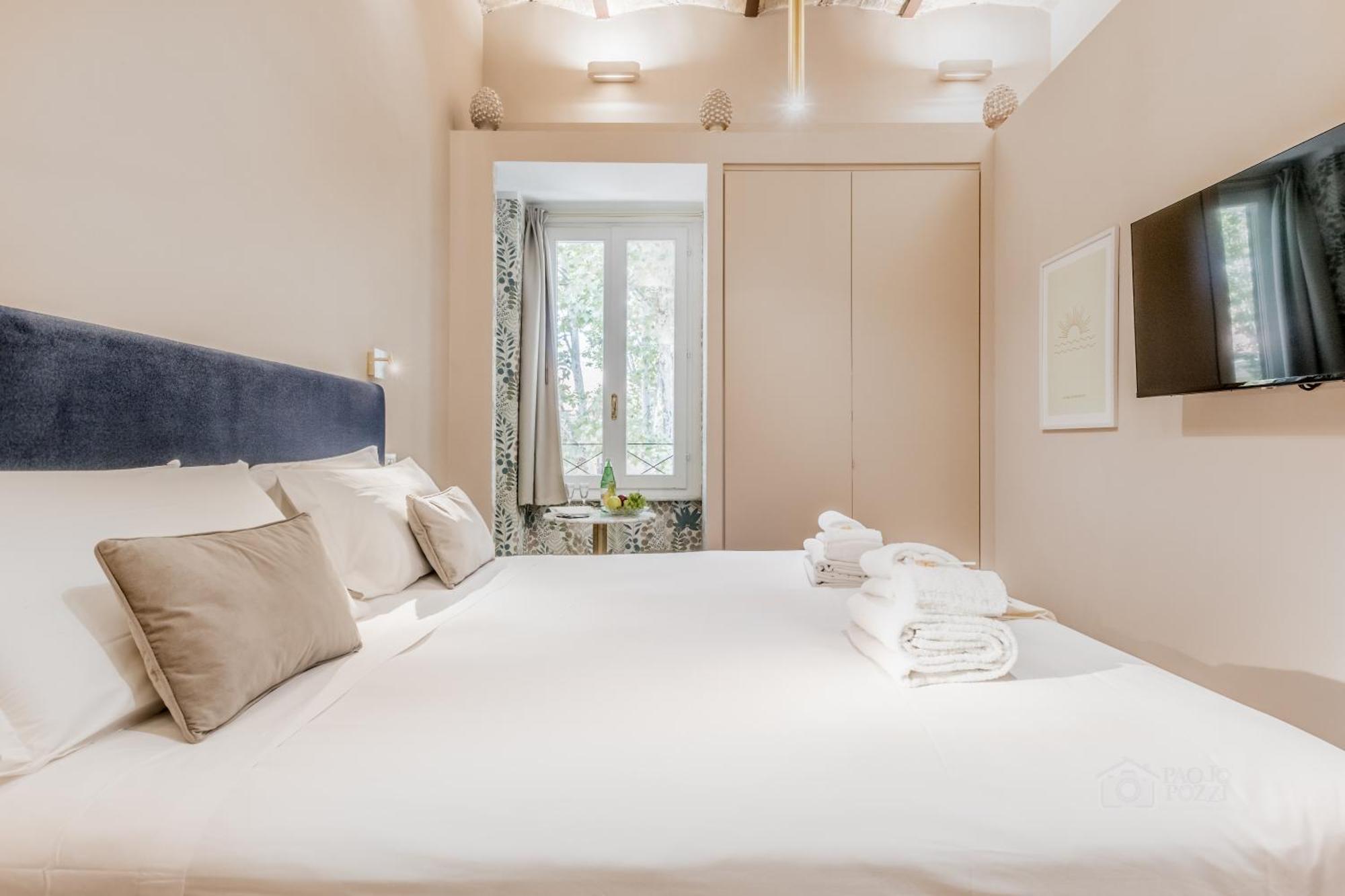 Queen Of Rome Luxury Rooms Extérieur photo