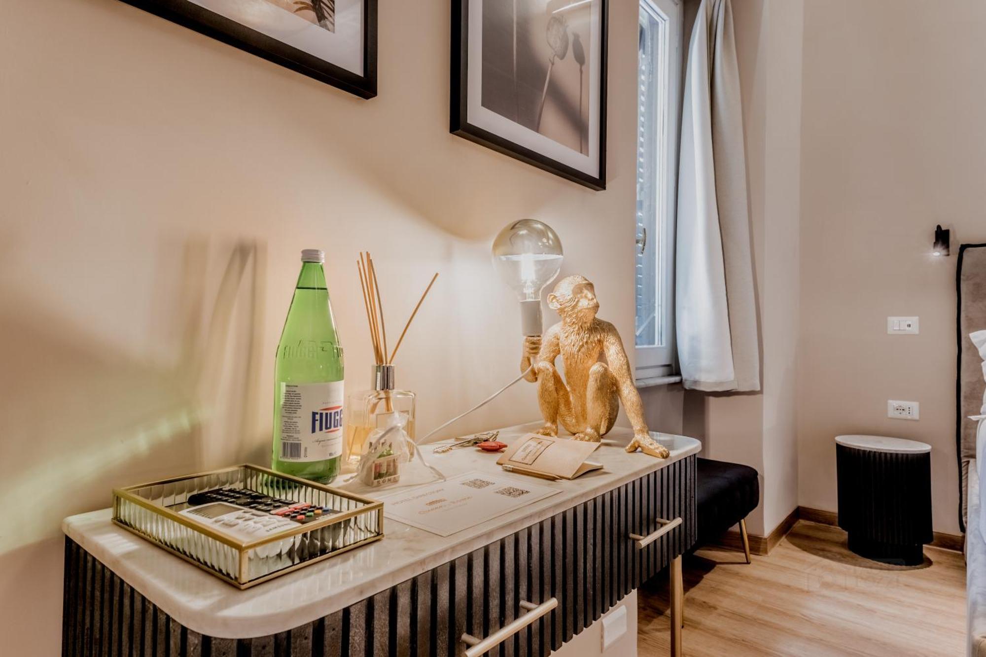 Queen Of Rome Luxury Rooms Extérieur photo