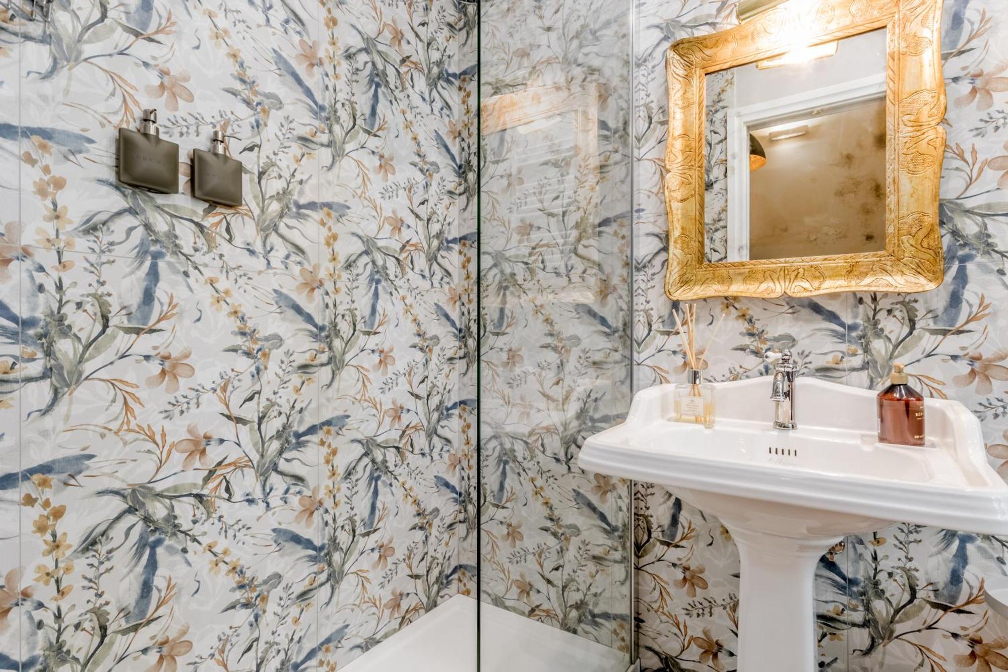 Queen Of Rome Luxury Rooms Extérieur photo